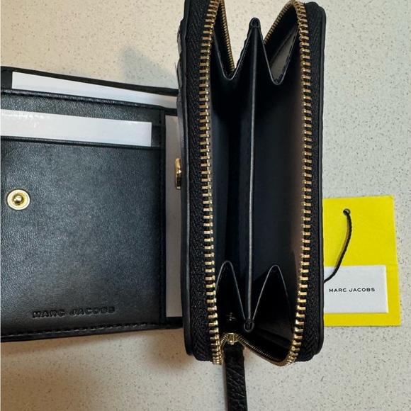 Marc Jacobs THE WALLET-Black Leather Textured Wallet, 100% Authentic, NWT - Picture 7 of 13
